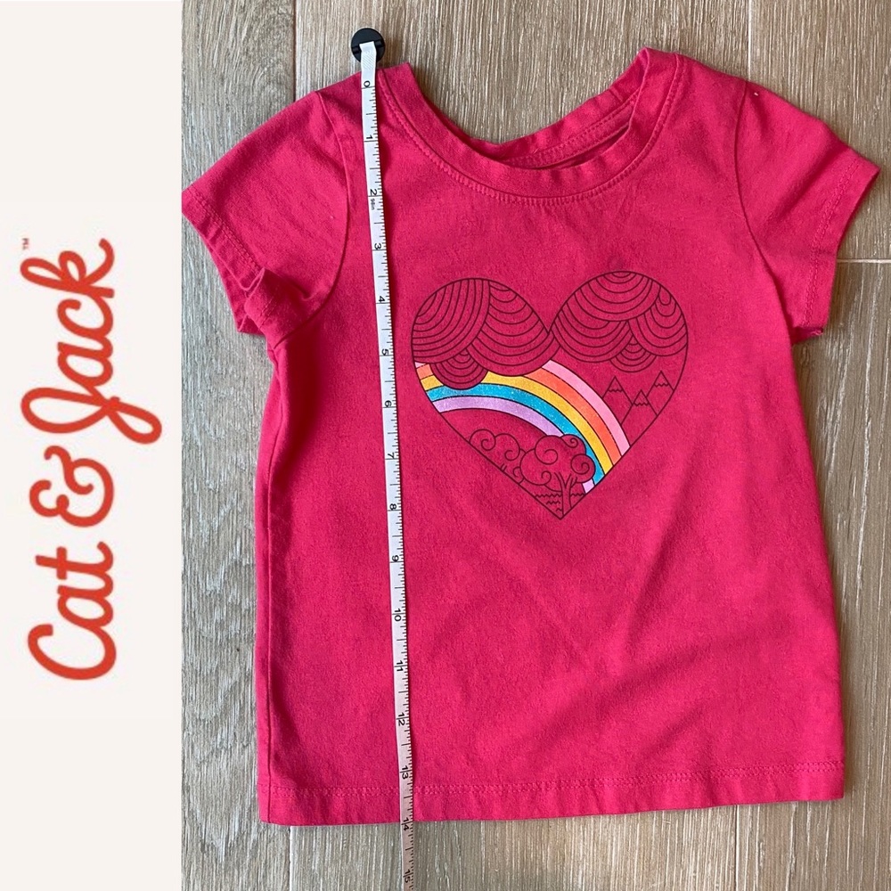 3/$10 Cat & Jack ❤️ T-Shirt